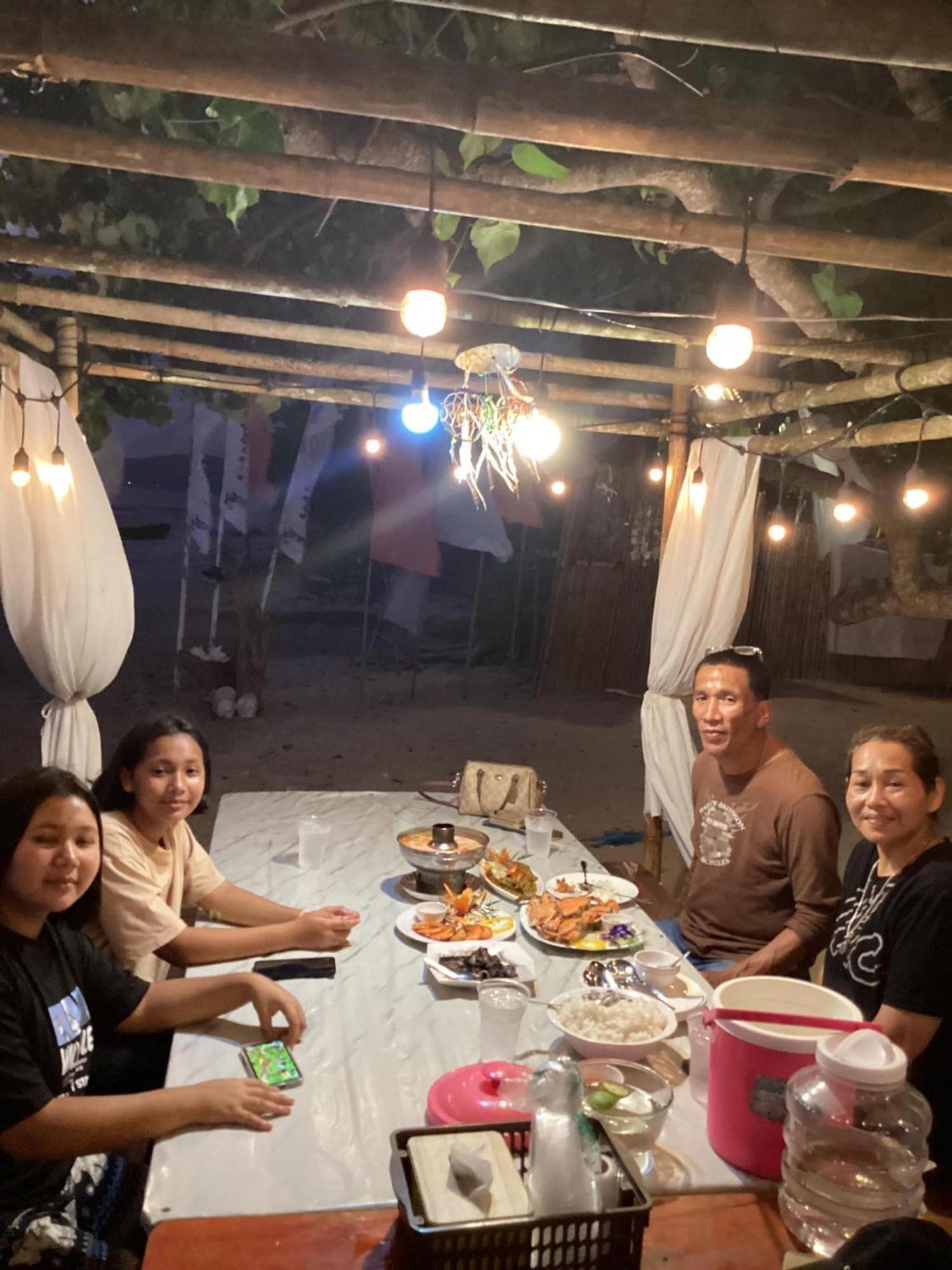 Malee Homestay Ko Por Екстериор снимка